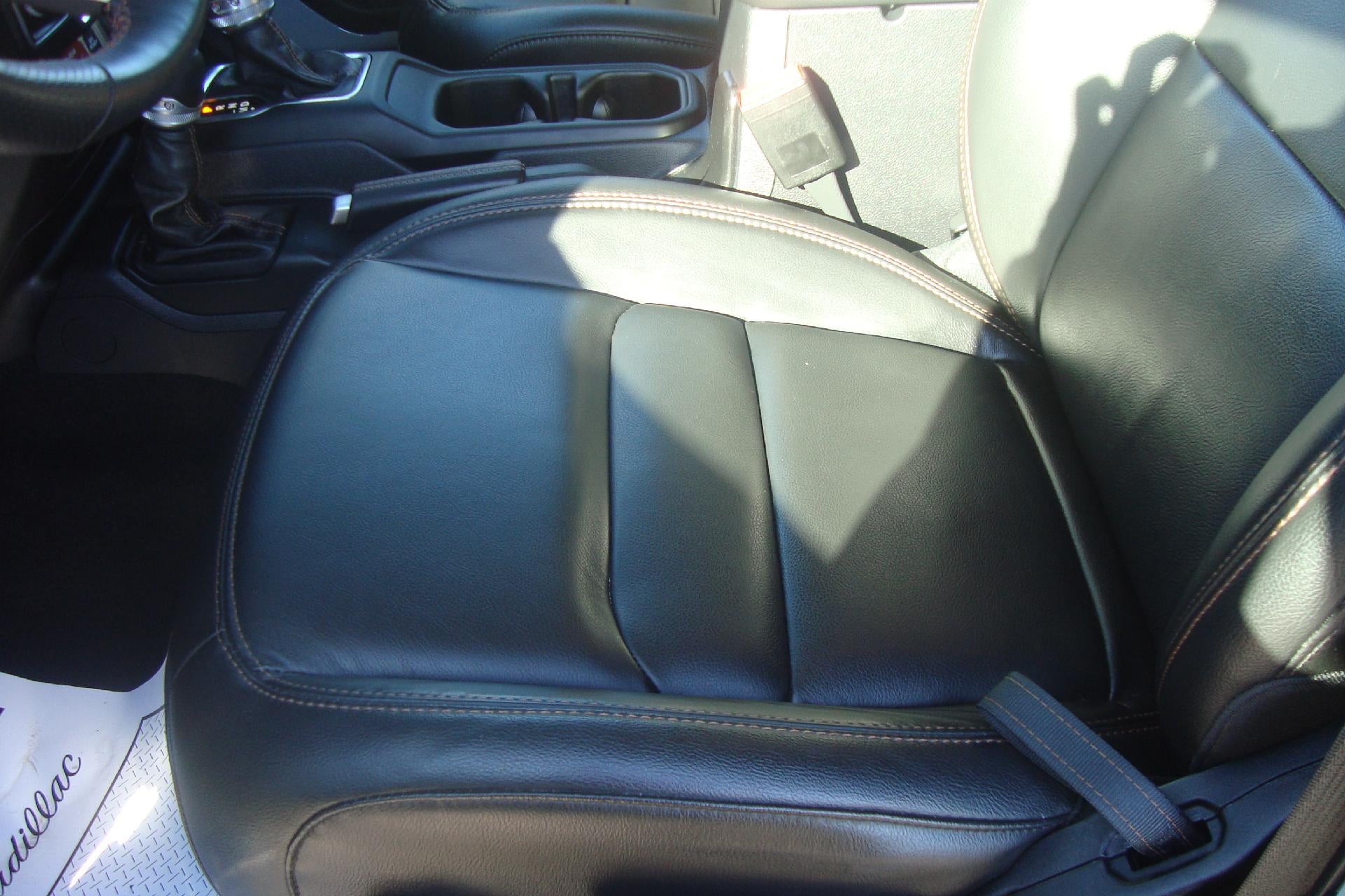 2023 Jeep Wrangler Base