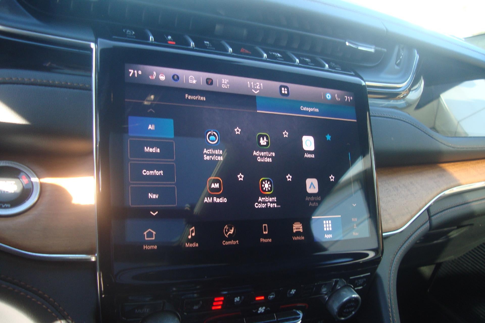 2025 Jeep Grand Cherokee L Base