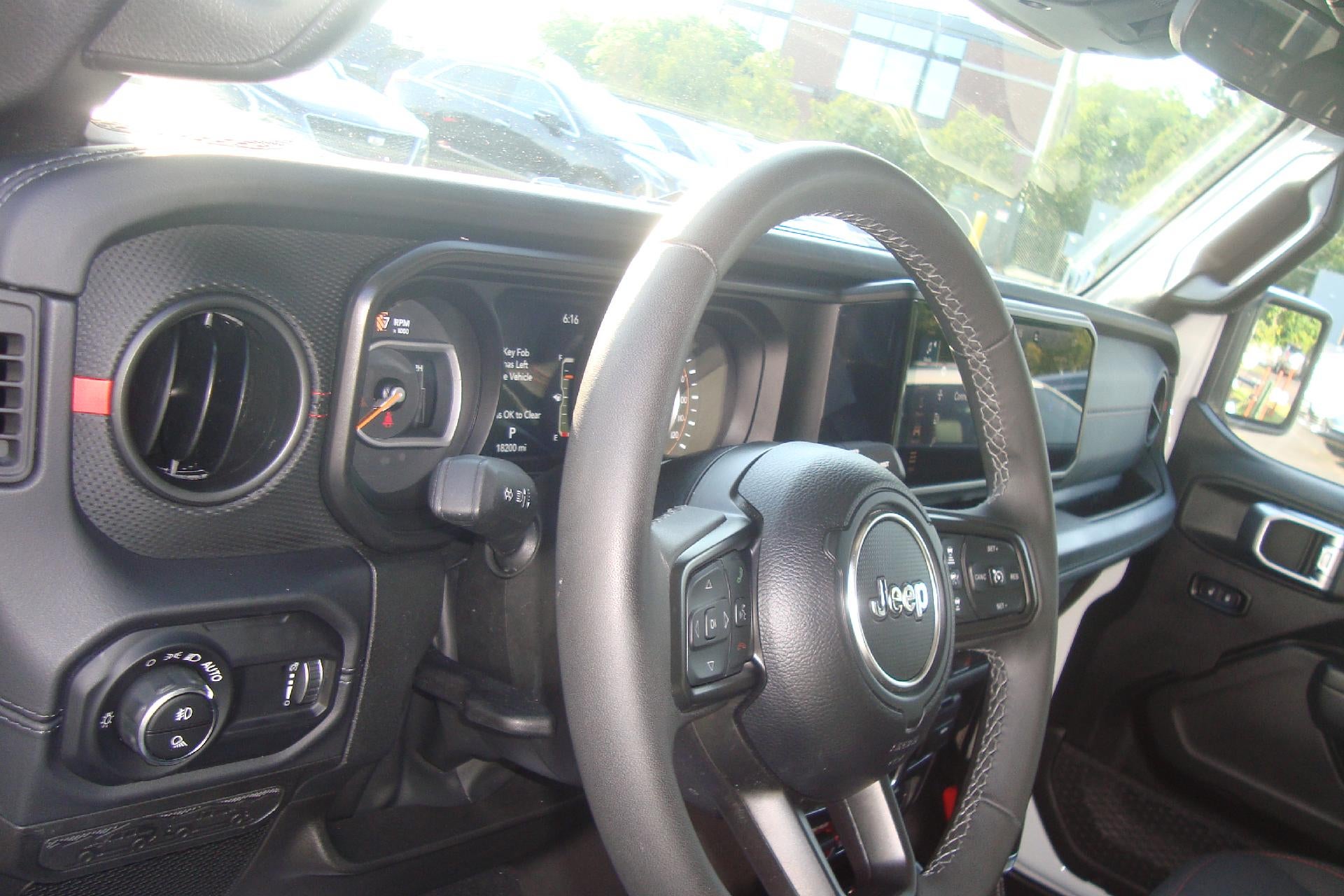 2026 Jeep Gladiator Base