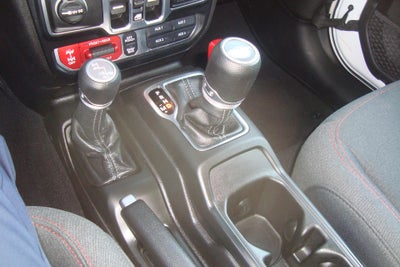 2026 Jeep Gladiator Base