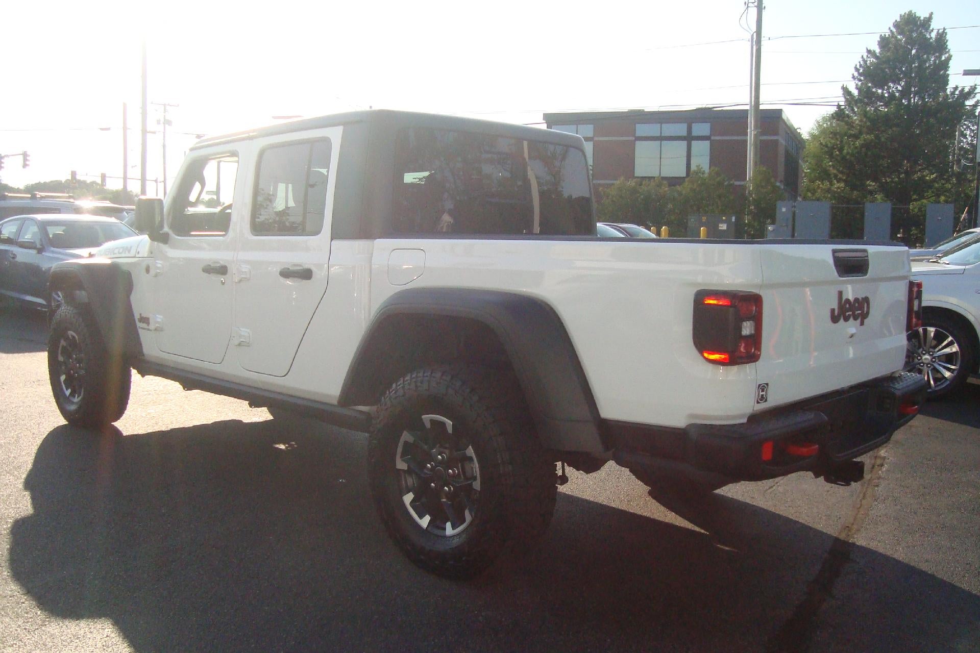 2026 Jeep Gladiator Base