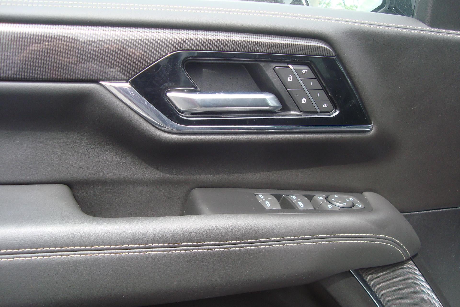 2025 GMC Yukon XL Elevation