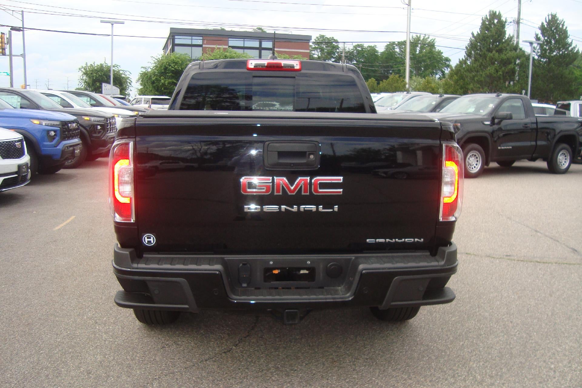 2022 GMC Canyon 4WD Denali