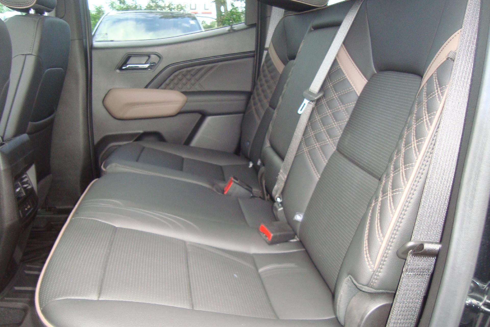 2025 GMC Canyon 4WD Denali