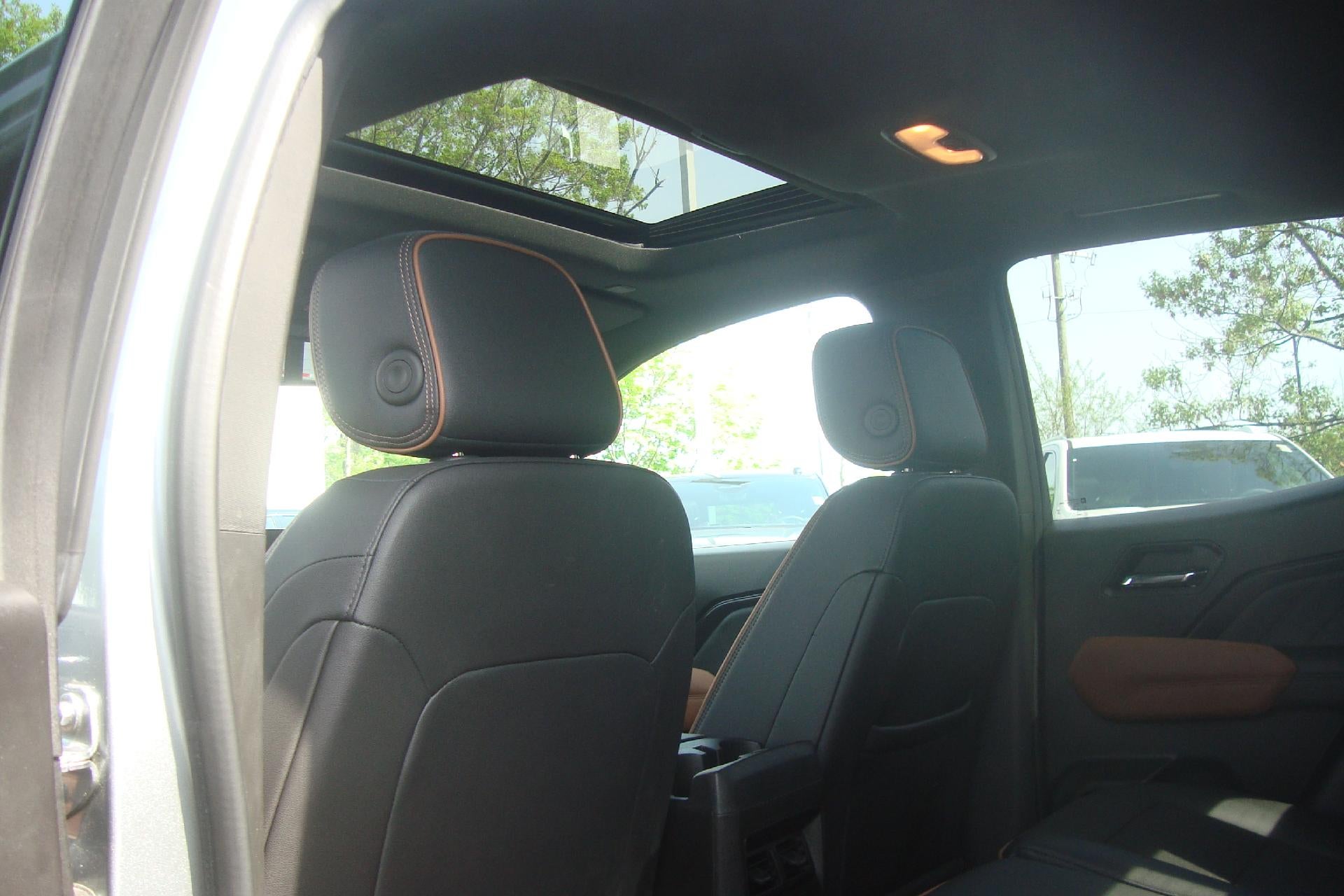 2023 GMC Canyon 4WD AT4