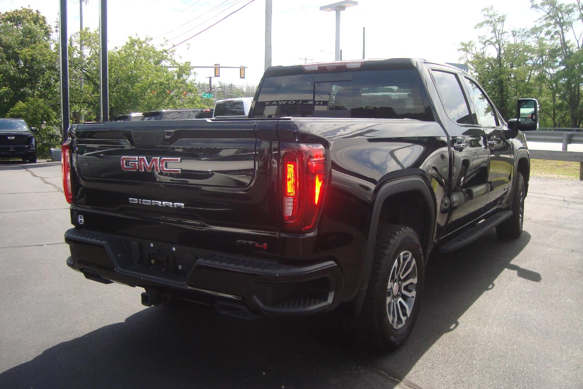 2021 GMC Sierra 1500 AT4