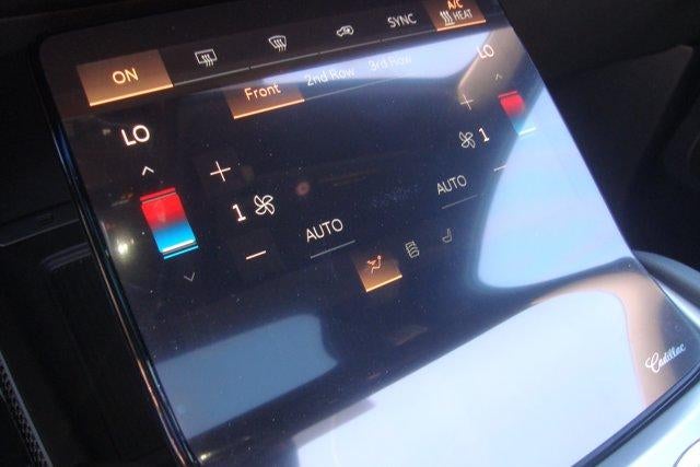 2026 Cadillac VISTIQ Luxury