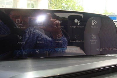 2026 Cadillac VISTIQ Sport