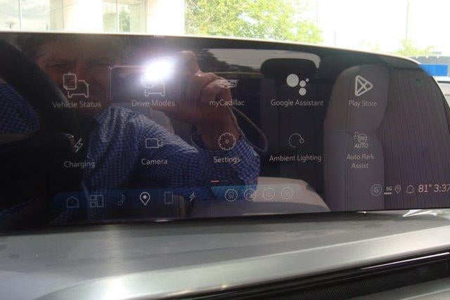 2026 Cadillac VISTIQ Sport