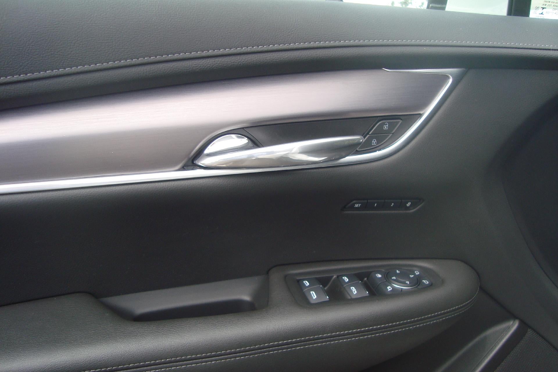 2023 Cadillac XT6 AWD Luxury