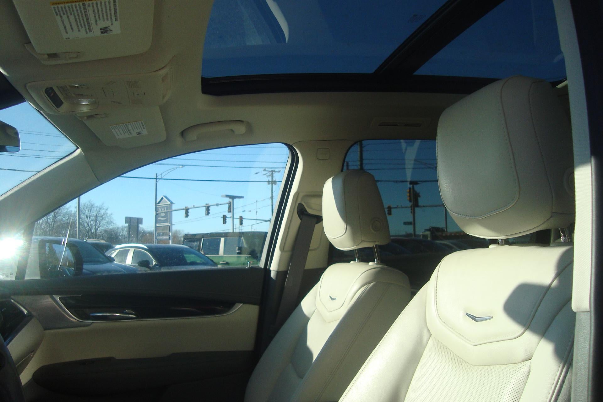 2023 Cadillac XT6 FWD Premium Luxury