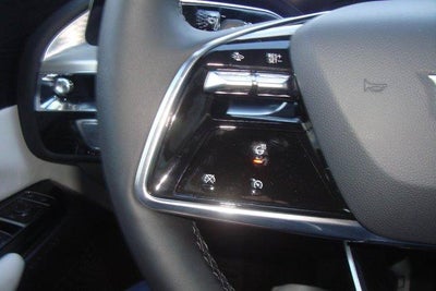 2025 Cadillac LYRIQ Luxury 1