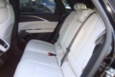 2025 Cadillac LYRIQ Luxury 1