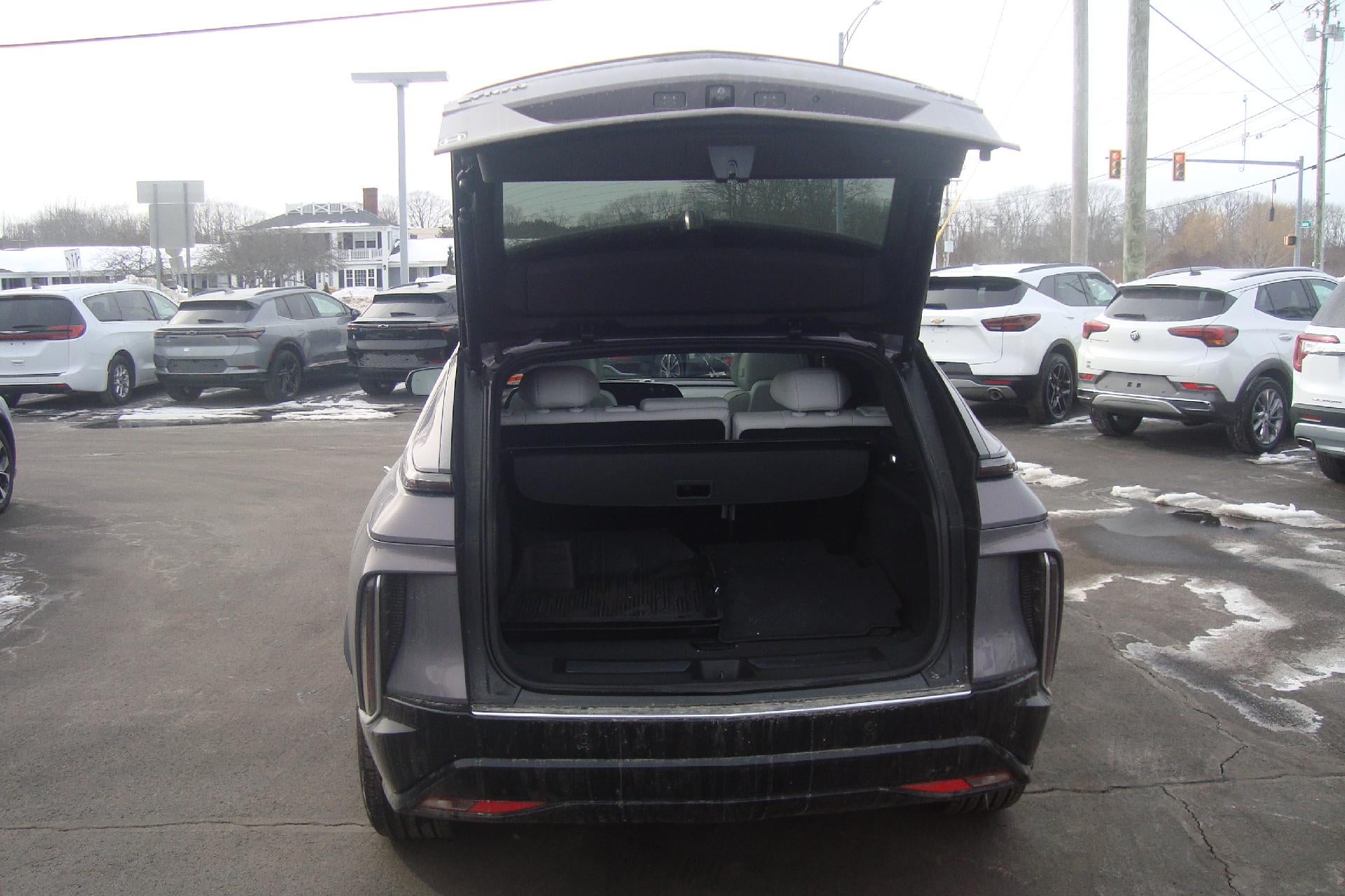 2024 Cadillac LYRIQ Luxury