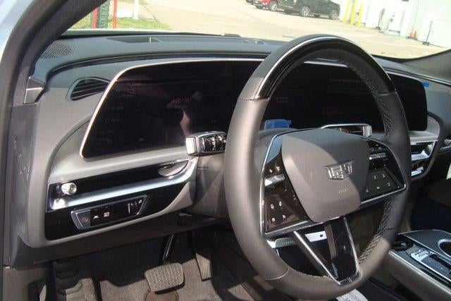 2025 Cadillac LYRIQ Sport