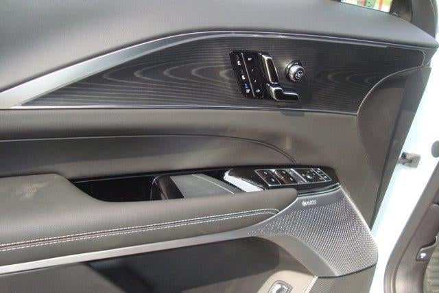 2025 Cadillac LYRIQ Sport