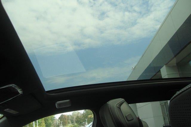 2026 Cadillac LYRIQ -V