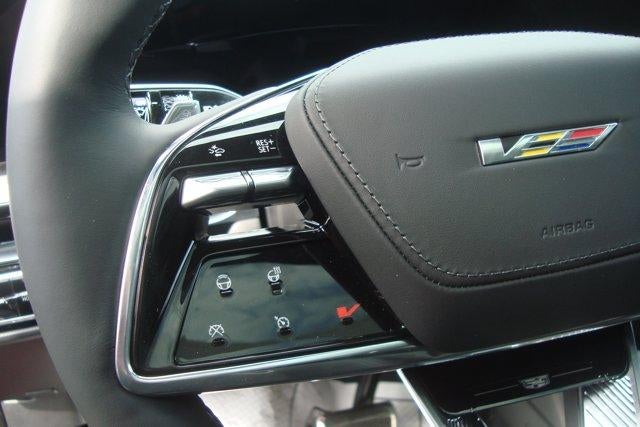 2026 Cadillac LYRIQ -V