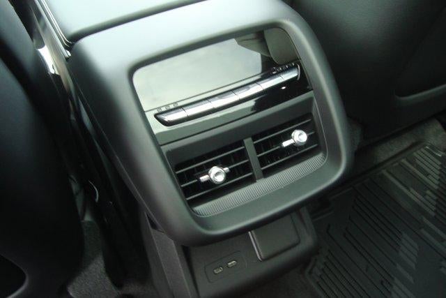 2026 Cadillac LYRIQ -V