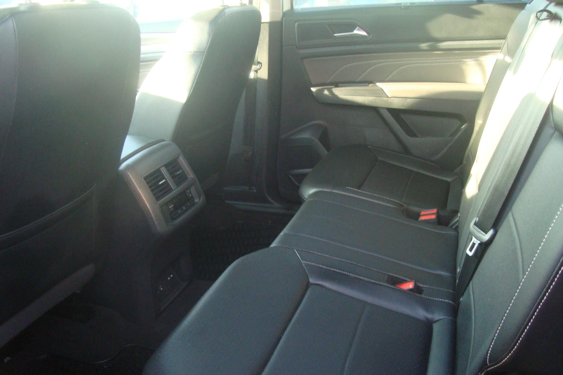 2022 Volkswagen Atlas 2.0T SE w/Technology