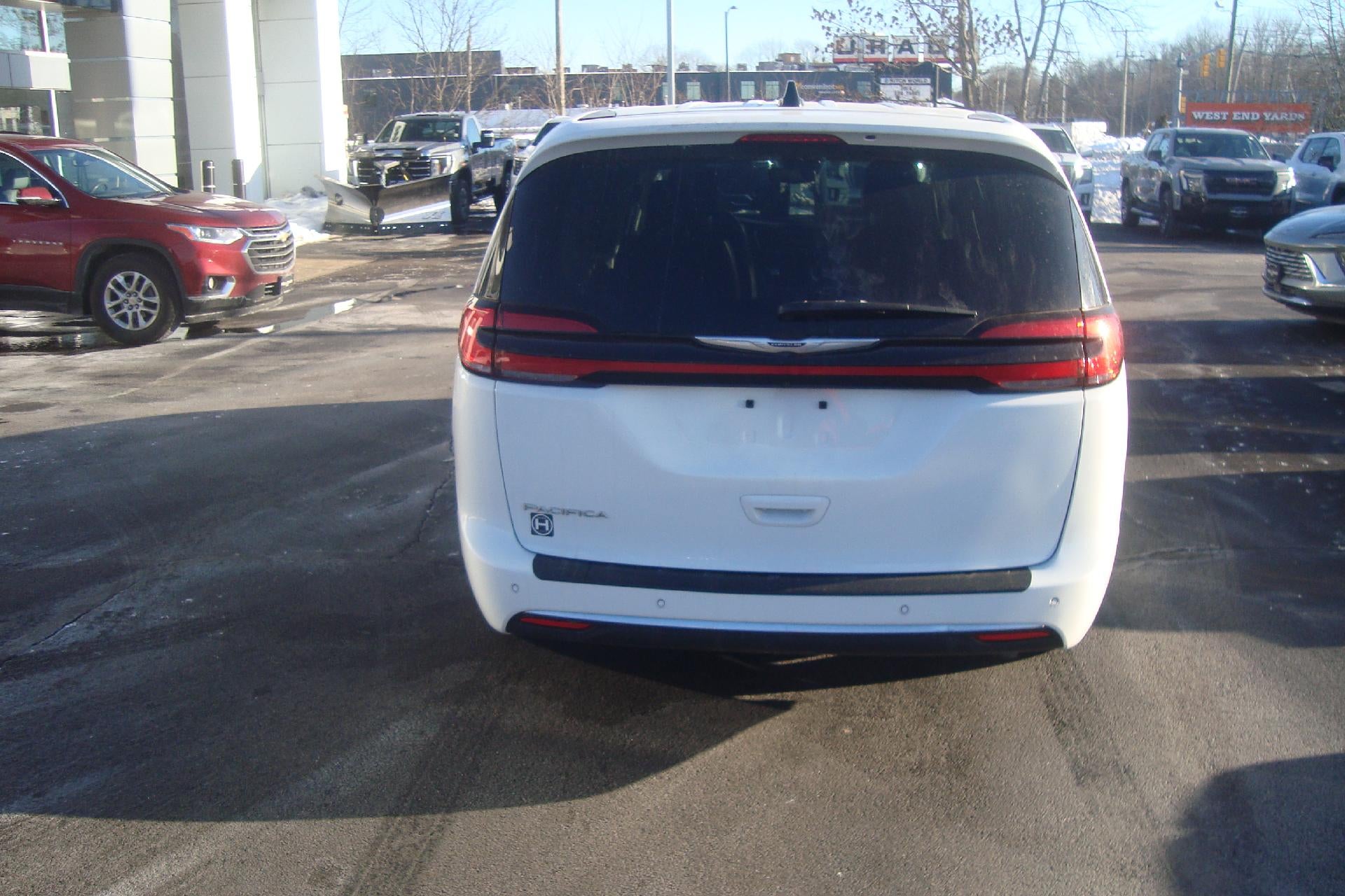 2023 Chrysler Pacifica Touring L