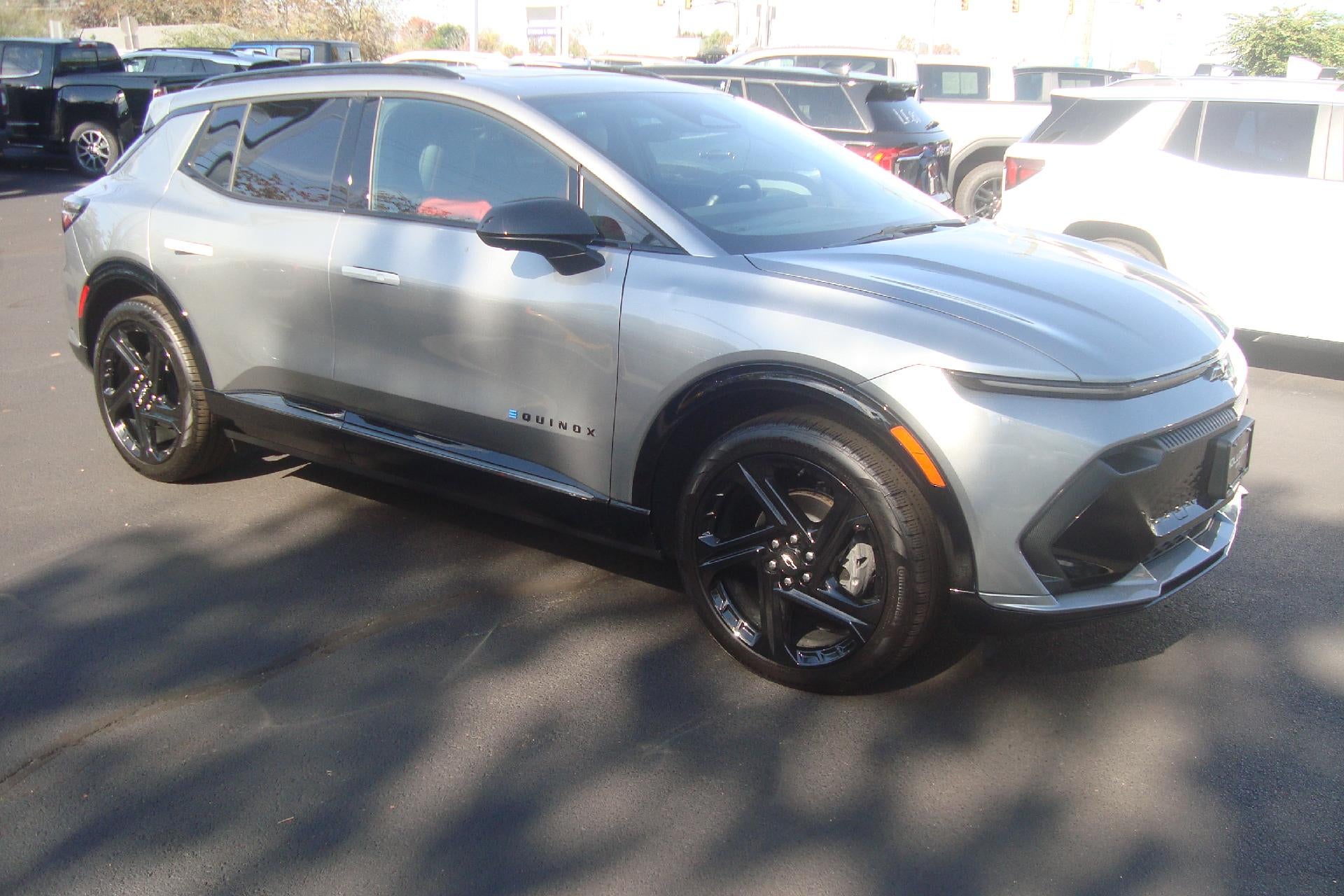 2025 Chevrolet Equinox EV RS