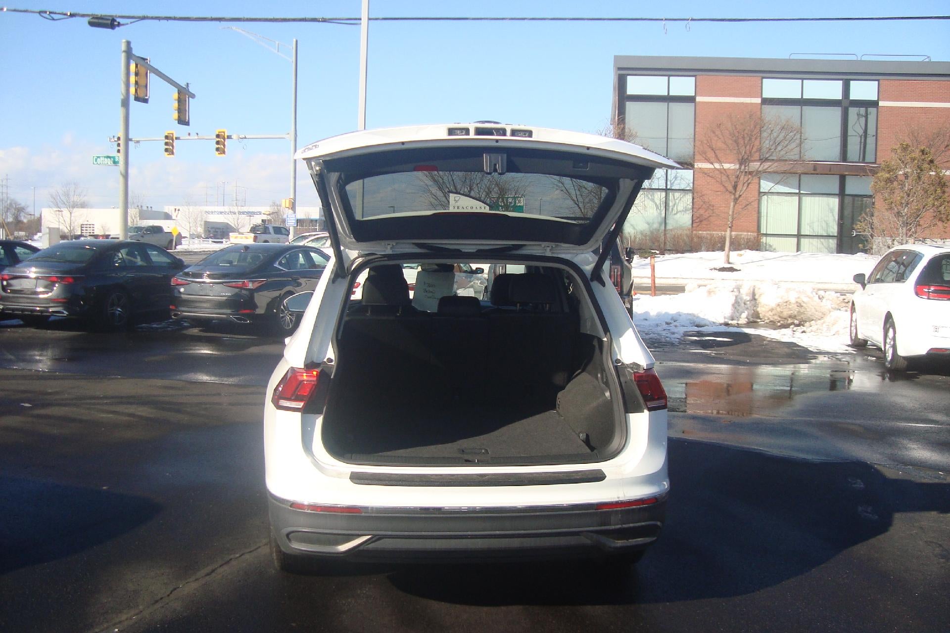 2024 Volkswagen Tiguan SE