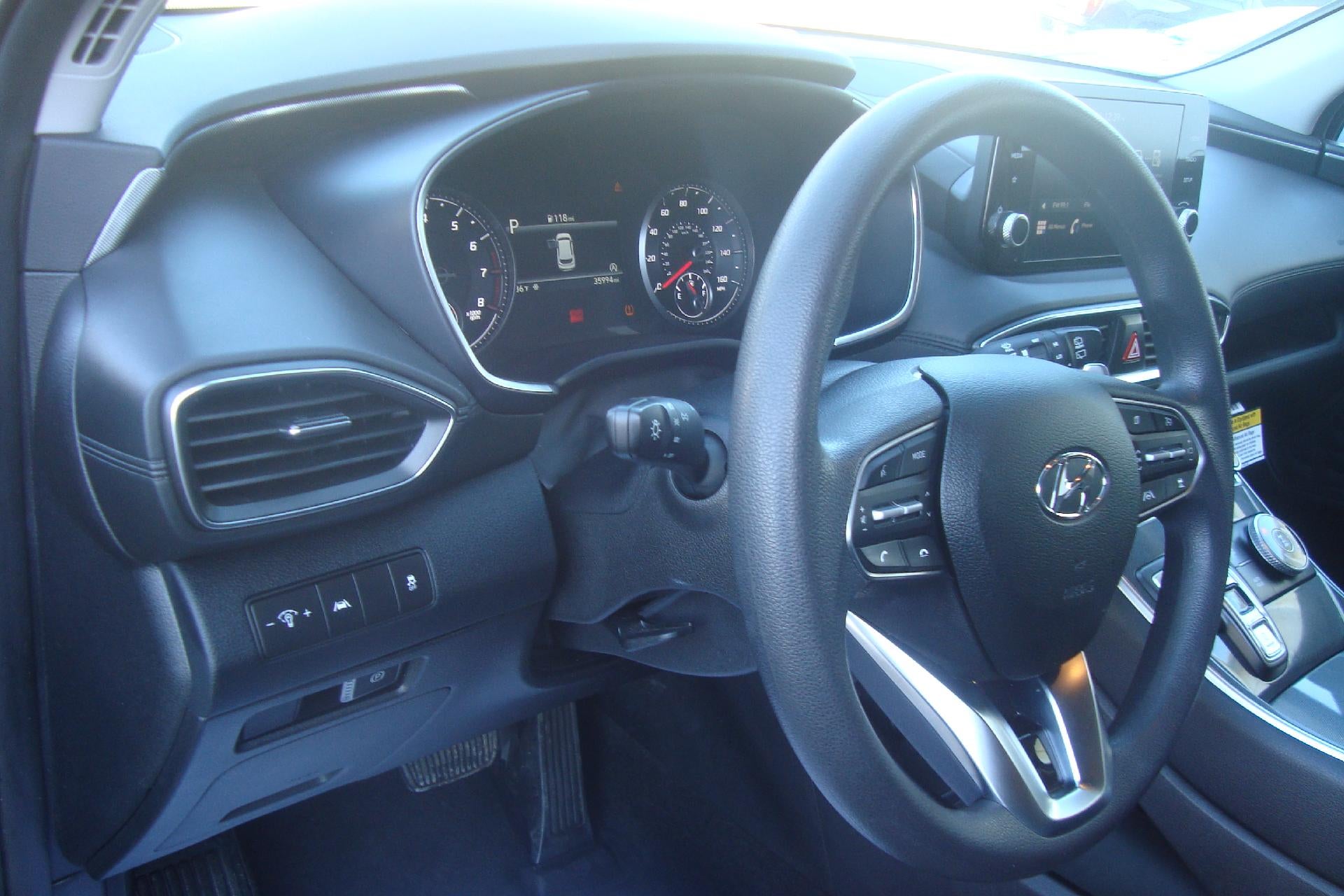 2023 Hyundai Santa Fe SE