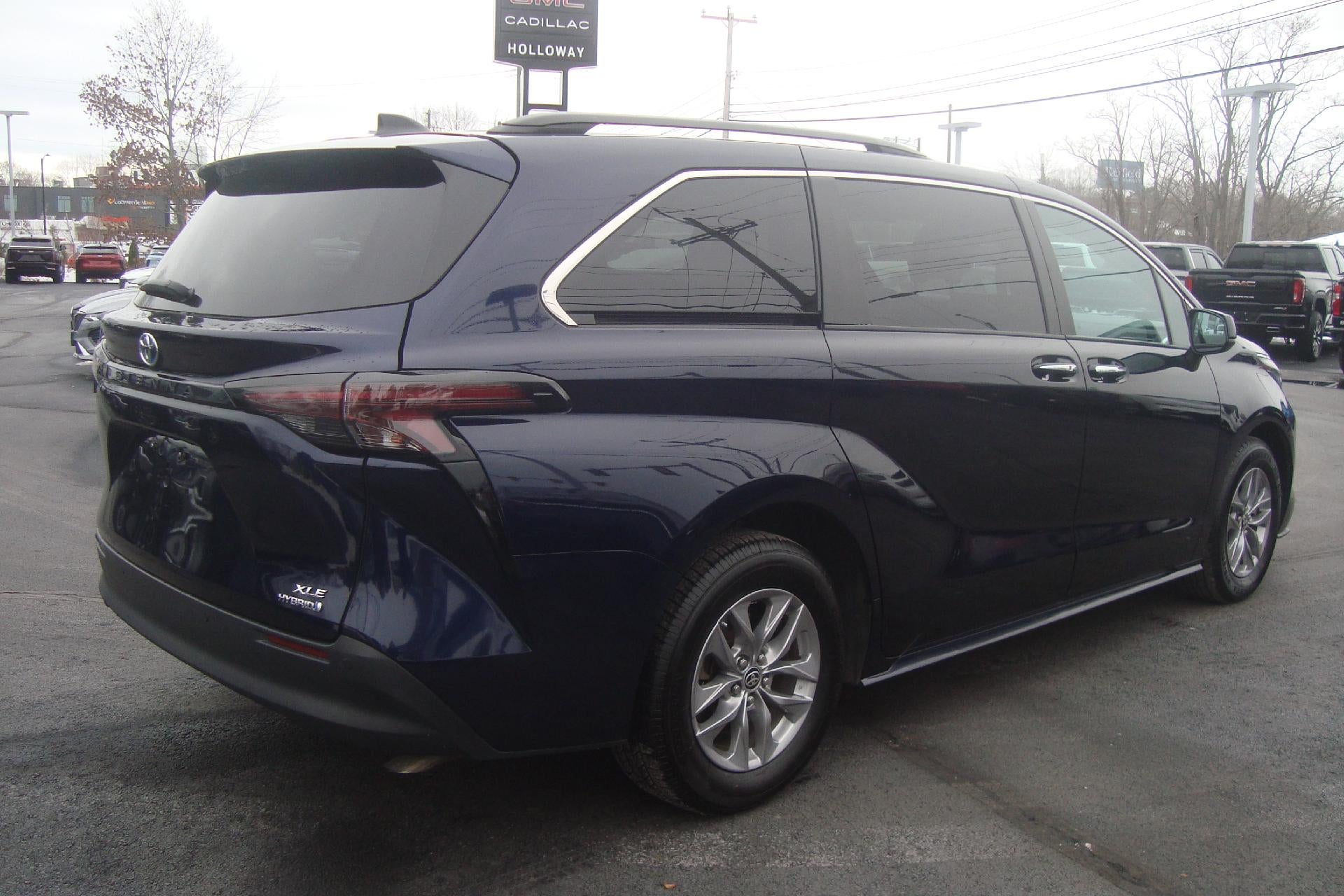 2024 Toyota Sienna XLE