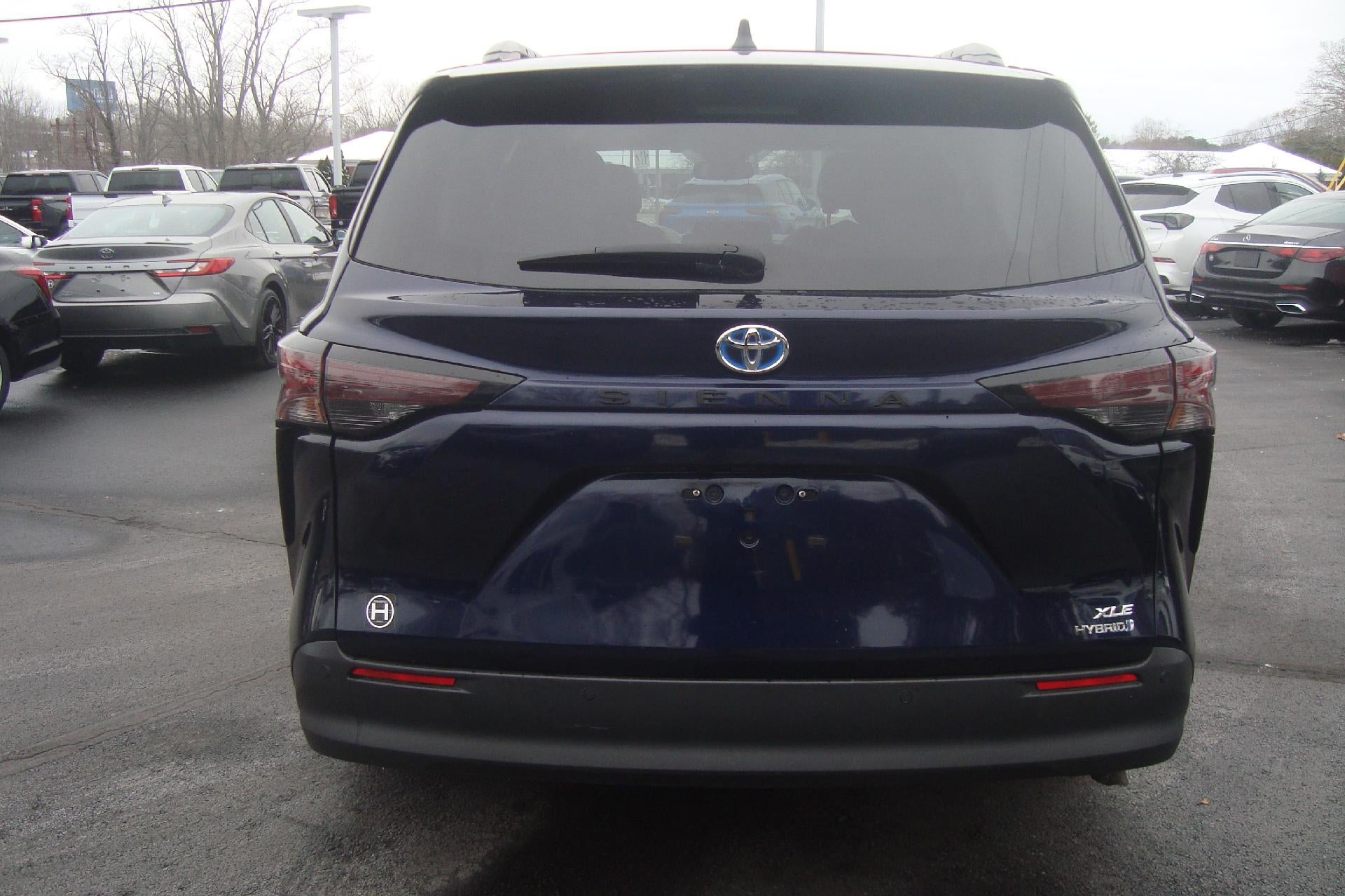 2024 Toyota Sienna XLE