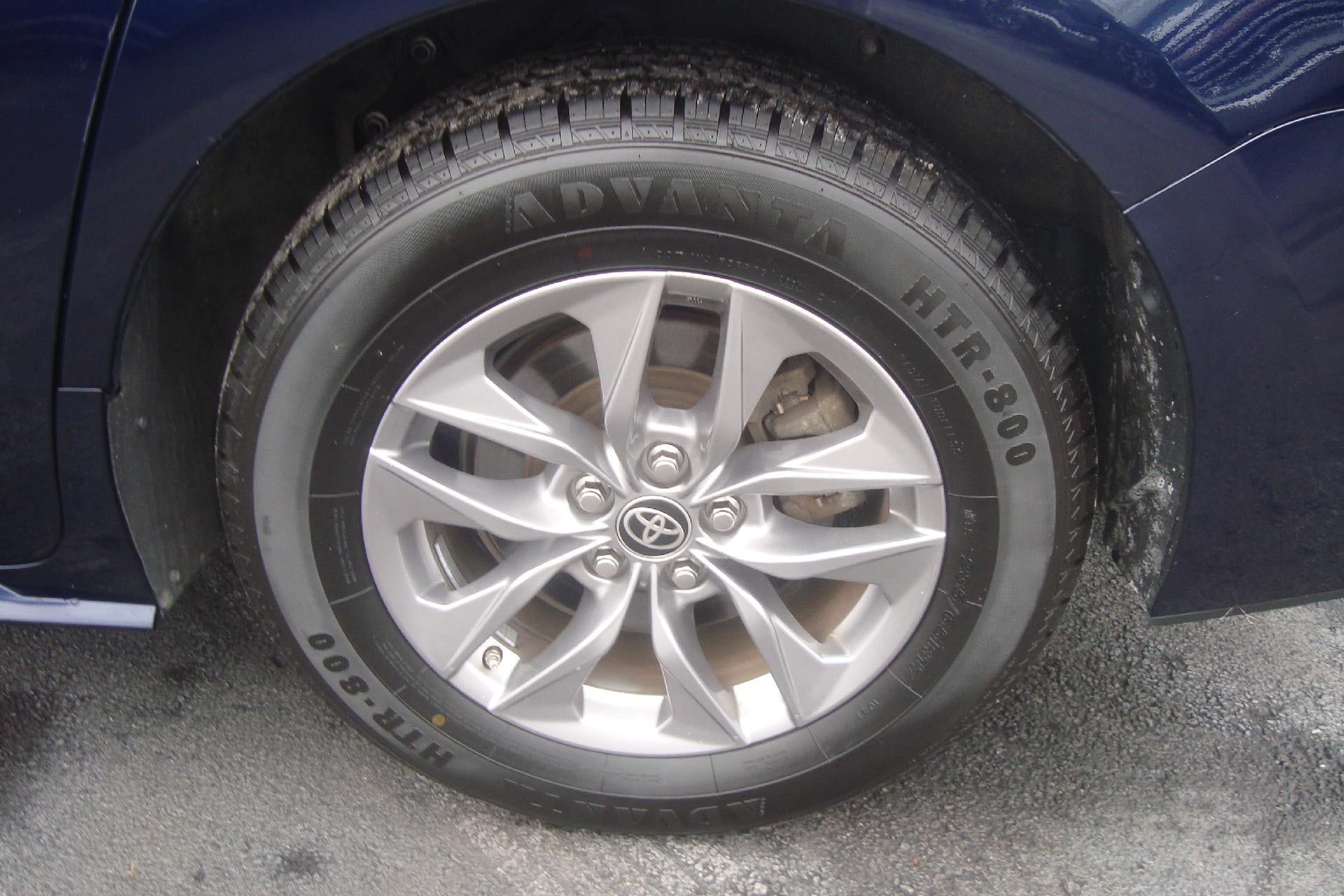 2024 Toyota Sienna XLE